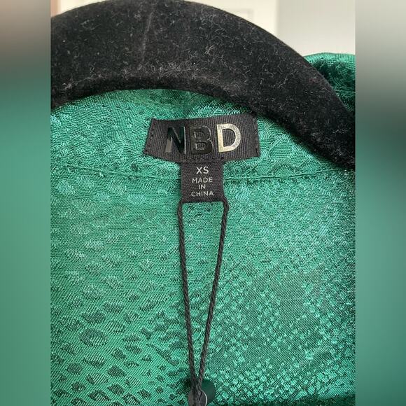 NBD Green Crop Top - Picture 6 of 12